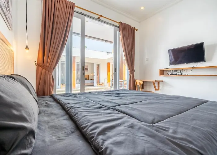 Lumturi House - Centrally Located Seminyak